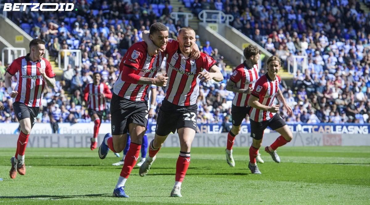 Lincoln City nousee Championshipiin 65 vuoden tauon jälkeen