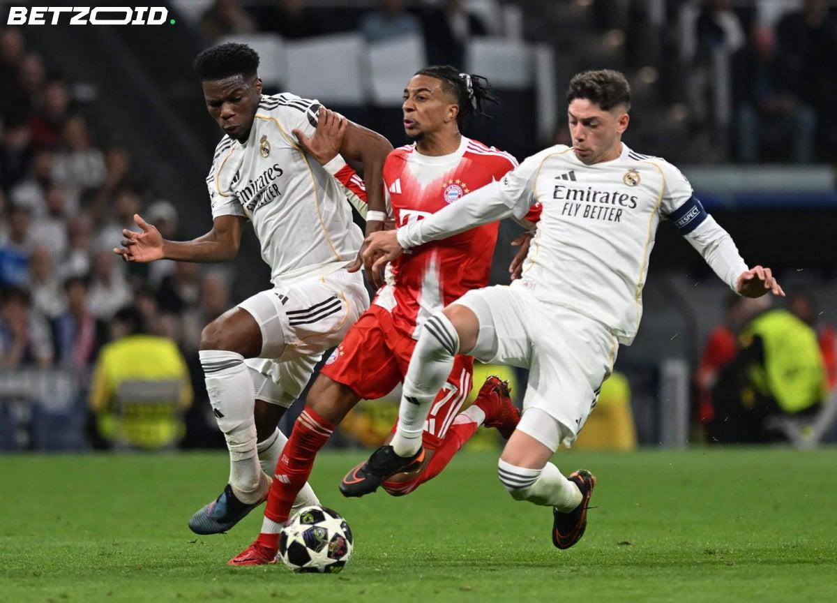 Valverde sairaalaan päävamman kanssa Tchouamenin kanssa käydyn tappelun jälkeen Real Madridissa